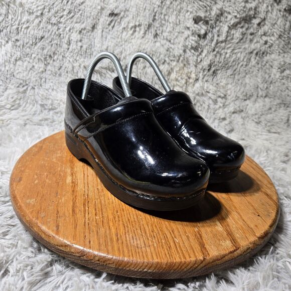 Dansko XP Womens 8/38 Professional Reflective Black Leather Slip-On Heeled Clogs - Picture 1 of 14